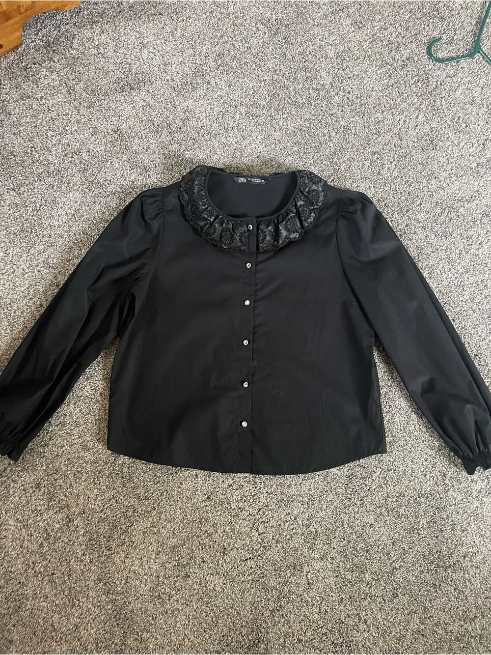 Zara Black Button-Down Blouse with Lace Peter Pan Collar